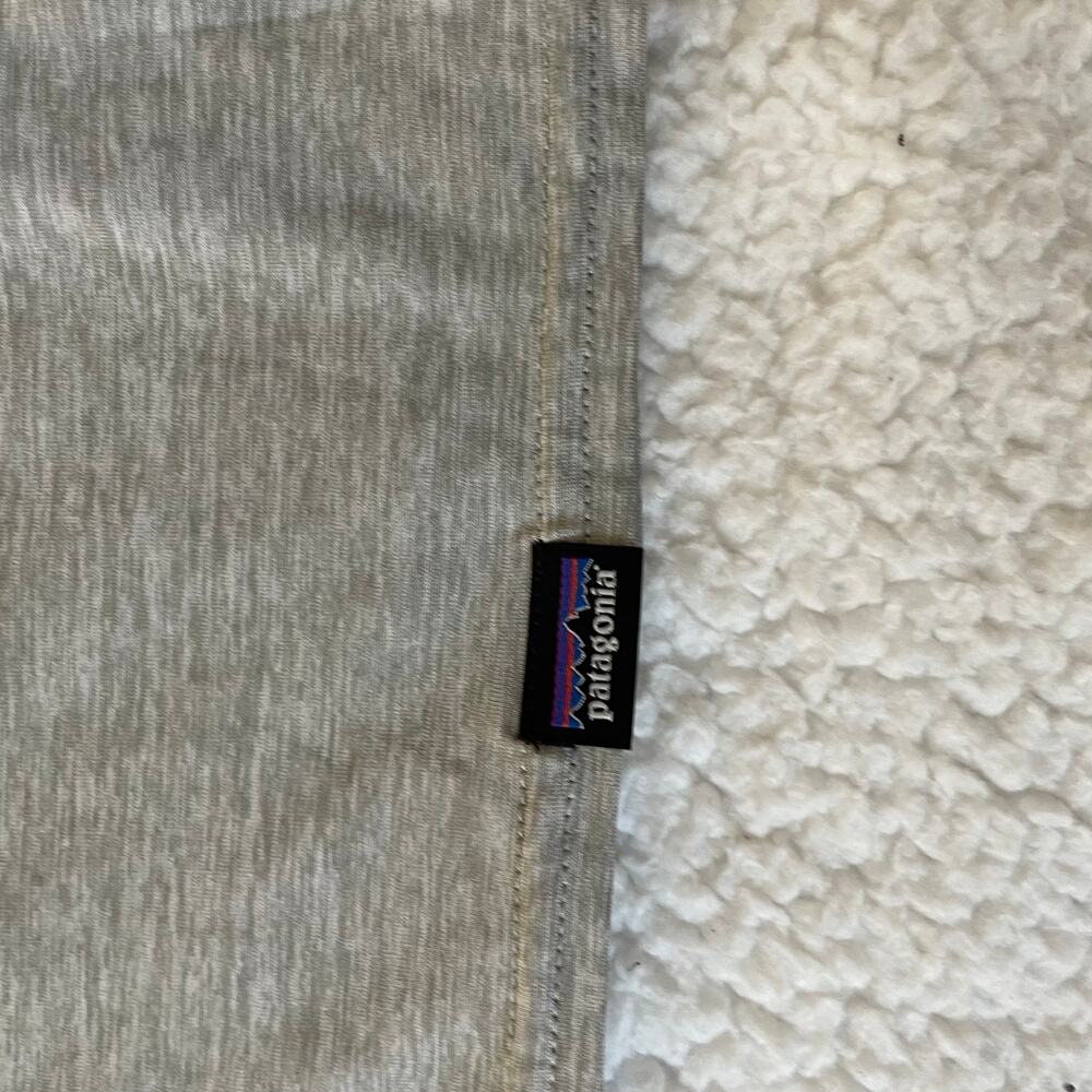 Patagonia Gray Graphic V-Neck Tee Capilene Baselayer Outdoors Small - Picture 2 of 6